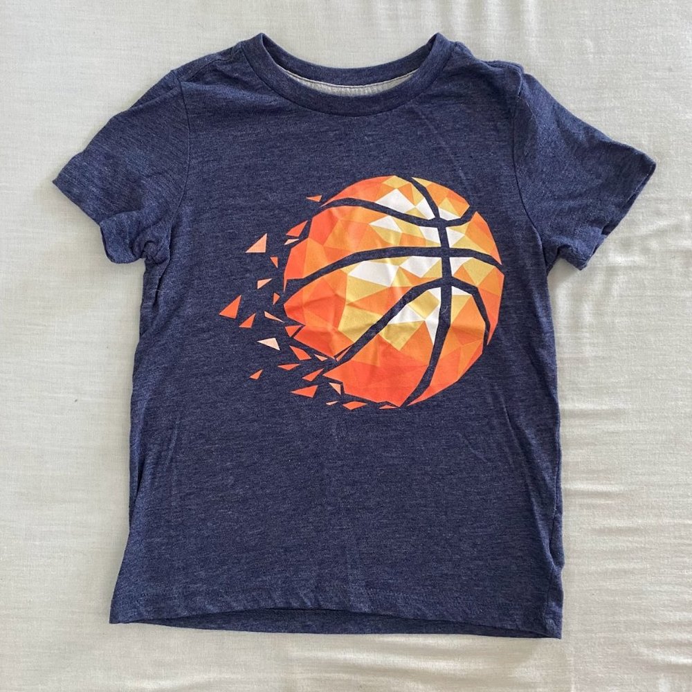 Old Navy Navy Basketball Graphic Tee Size XS — Free Bundle Add-On